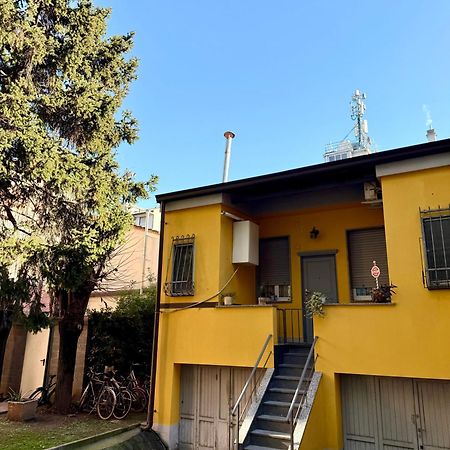 Gionas - Casa Indipendente In Zona Strategica Villa Milan Bagian luar foto