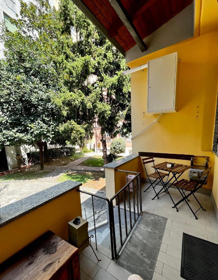 Gionas - Casa Indipendente In Zona Strategica Villa Milan Bagian luar foto